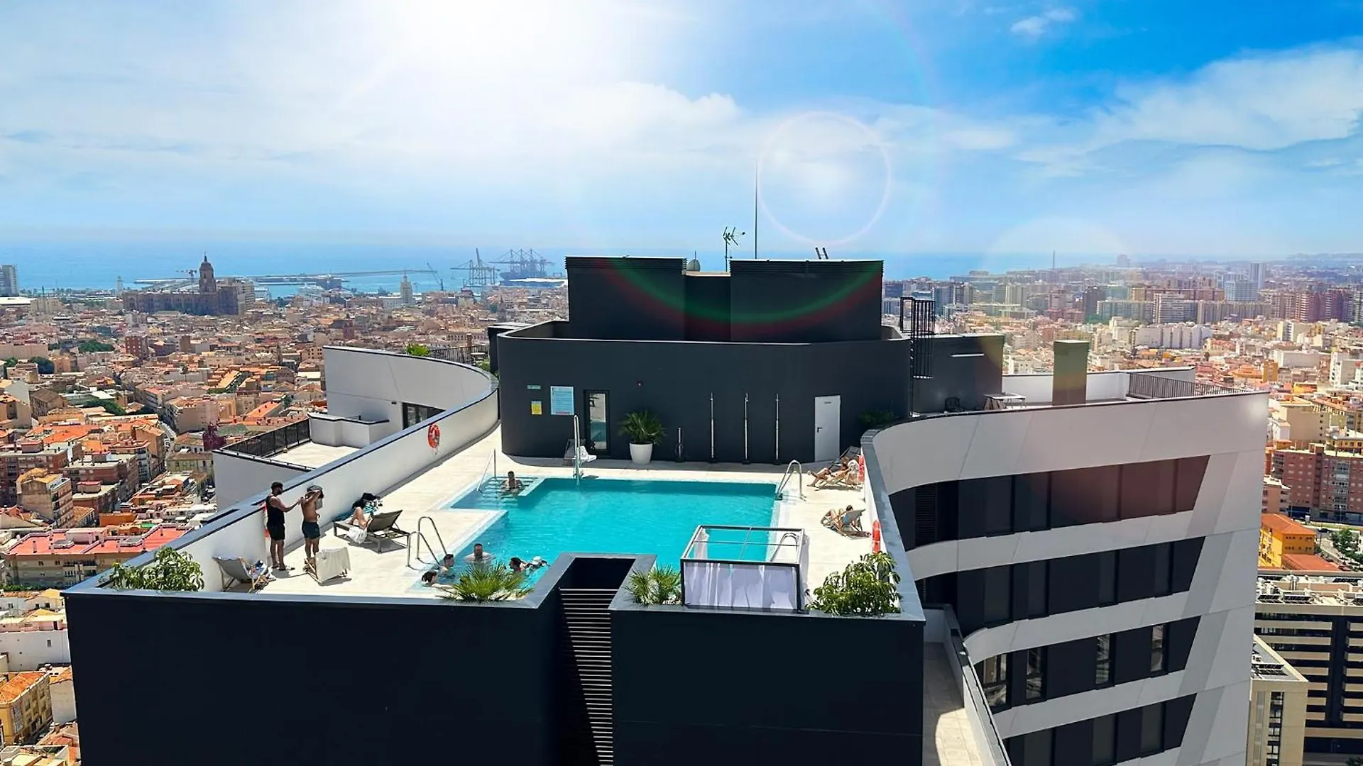 Modern 2 Bed Apartment 23 Floor Urban Sky Malaga Spain