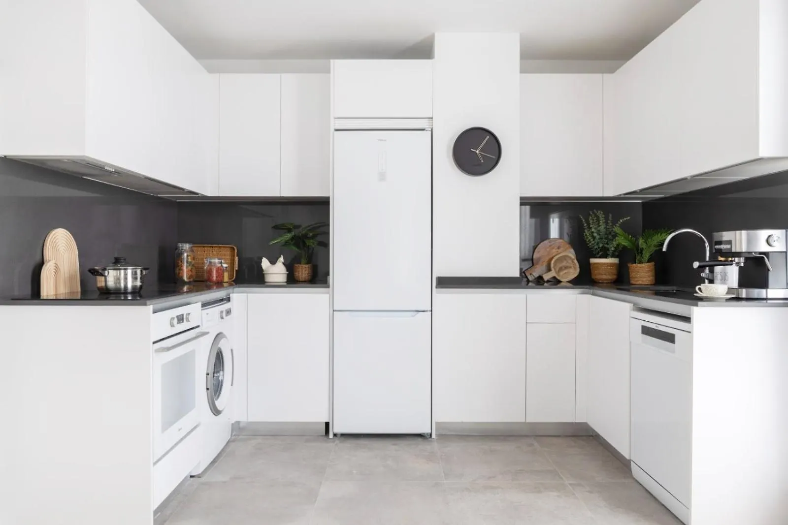 Modern 2 Bed Apartment 23 Floor Urban Sky Малага